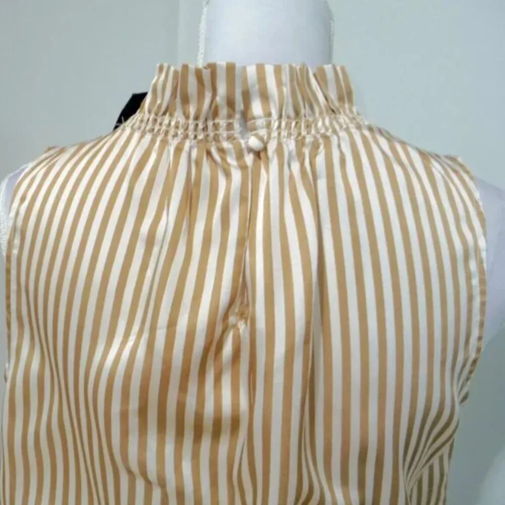NWT BANANA REPUBLIC SIZE XS RUFFLE NECK SLEEVELESS BLOUSE